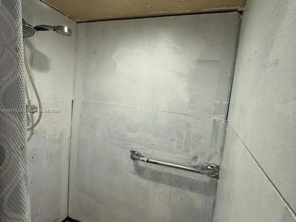 6036 SW 40th Ct, Miramar FL 33023