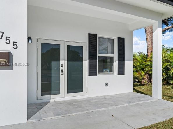 755 NW 83 St, Miami FL 33150