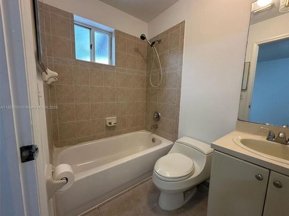 2311 SE 24th Ave 2311, Homestead FL 33035