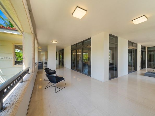7025 Fisher Island Dr 7025, Miami Beach FL 33109