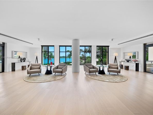 7025 Fisher Island Dr 7025, Miami Beach FL 33109