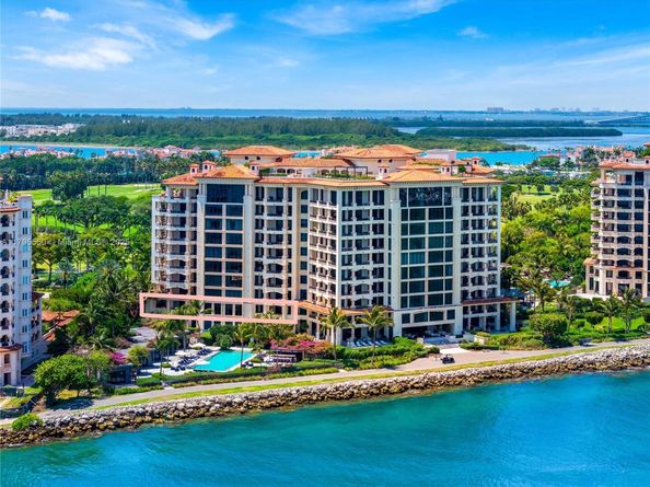 7025 Fisher Island Dr 7025, Miami Beach FL 33109