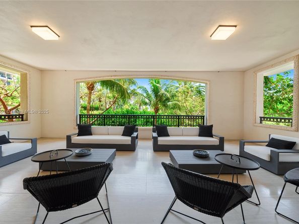 7025 Fisher Island Dr 7025, Miami Beach FL 33109