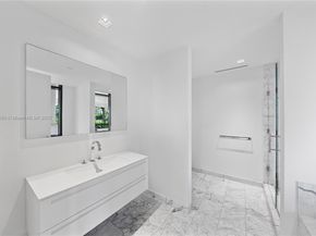 7025 Fisher Island Dr 7025, Miami Beach FL 33109