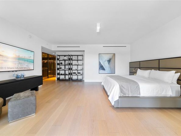 7025 Fisher Island Dr 7025, Miami Beach FL 33109