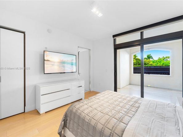 7025 Fisher Island Dr 7025, Miami Beach FL 33109