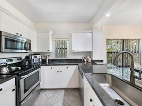 800 Uno Lago Dr 301, Juno Beach FL 33408