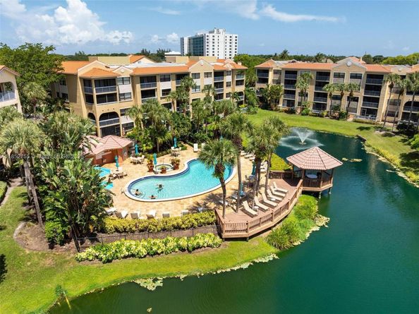 800 Uno Lago Dr 301, Juno Beach FL 33408
