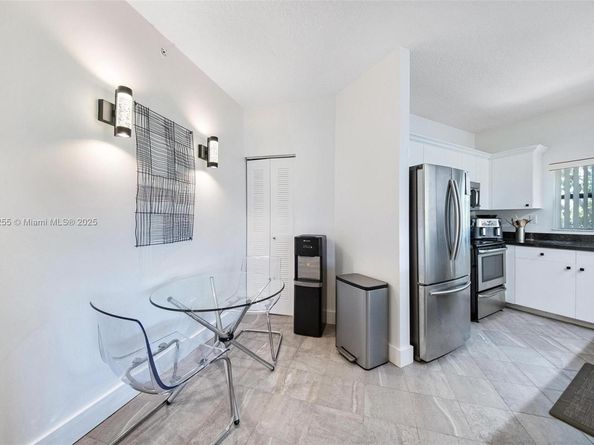 800 Uno Lago Dr 301, Juno Beach FL 33408