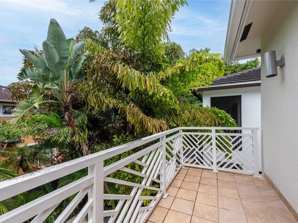 3056 New York St 3056, Miami FL 33133