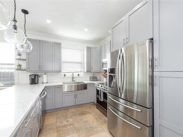 3056 New York St 3056, Miami FL 33133