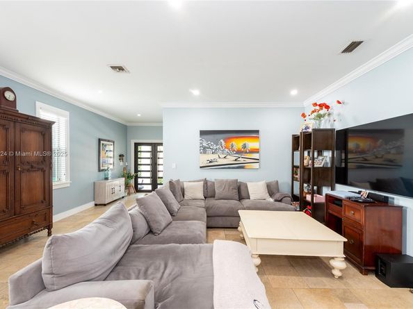 3056 New York St 3056, Miami FL 33133
