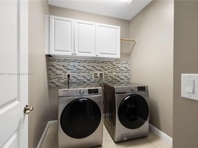 8154 Cascada Isles Dr, Cooper City FL 33024