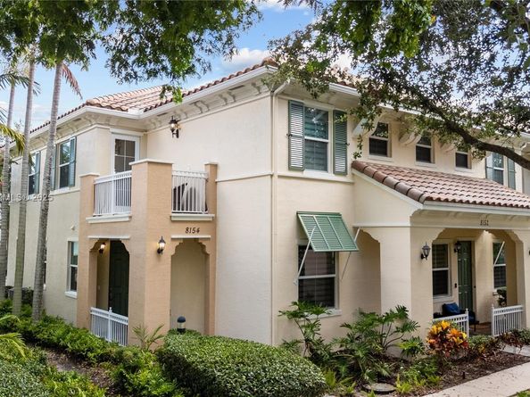 8154 Cascada Isles Dr, Cooper City FL 33024