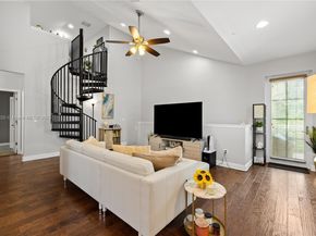 8154 Cascada Isles Dr, Cooper City FL 33024