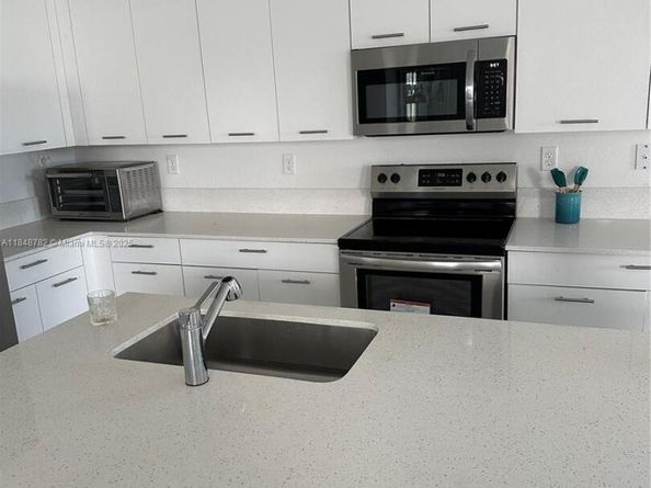 Undisclosed Address #A11848782, Miami FL 33167
