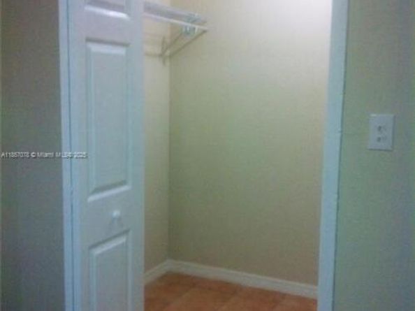 499 E 41st St, Hialeah FL 33013