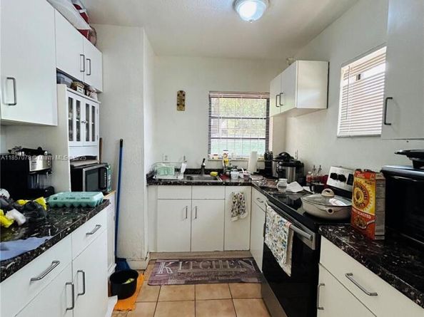 499 E 41st St, Hialeah FL 33013