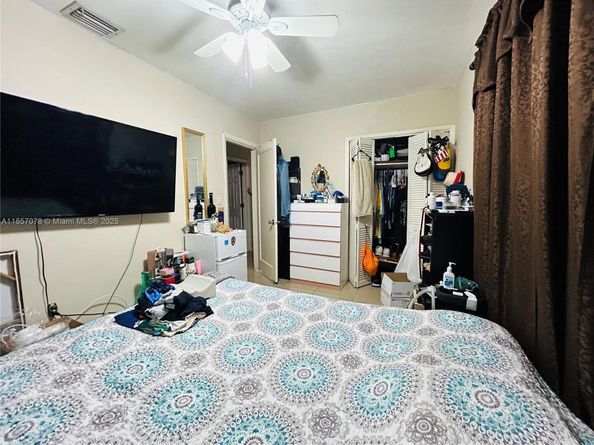 499 E 41st St, Hialeah FL 33013
