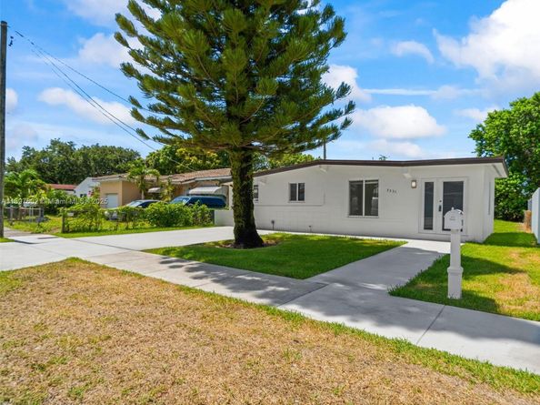 3231 NW 48th Ter, Miami FL 33142