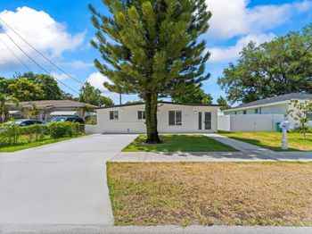 3231 NW 48th Ter