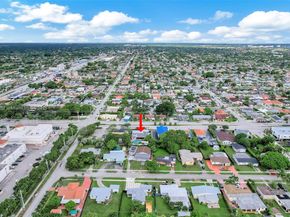 3711 SW 87th Ave, Miami FL 33165