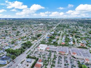 3711 SW 87th Ave, Miami FL 33165