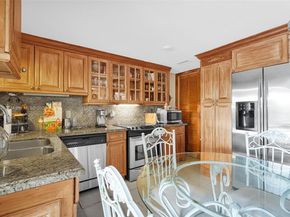 3711 SW 87th Ave, Miami FL 33165