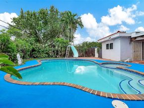 3711 SW 87th Ave, Miami FL 33165