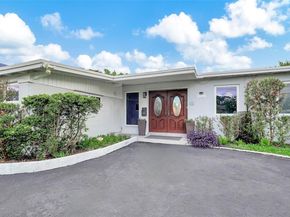 3711 SW 87th Ave, Miami FL 33165