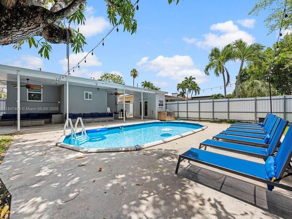 600 SW 31st Ave, Miami FL 33135