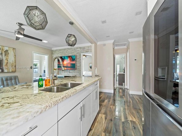 600 SW 31st Ave, Miami FL 33135
