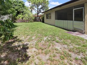 12020 NW 34th Pl, Sunrise FL 33323