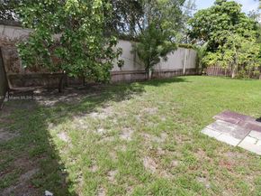 12020 NW 34th Pl, Sunrise FL 33323