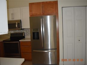 Undisclosed Address #A11947042, Weston FL 33327