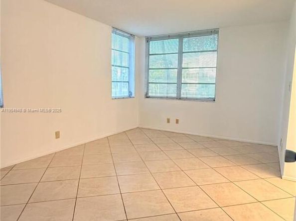 1811 Sabal Palm Dr 208, Davie FL 33324