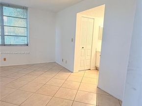 1811 Sabal Palm Dr 208, Davie FL 33324