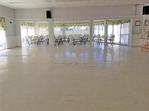 800 SW 11th Ave 19A, Hallandale Beach FL 33009