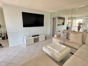 800 SW 11th Ave 19A, Hallandale Beach FL 33009