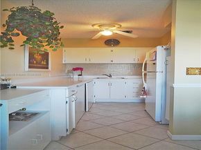 800 SW 11th Ave 19A, Hallandale Beach FL 33009