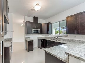 9341 SW 174th St, Palmetto Bay FL 33157