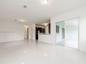 9341 SW 174th St, Palmetto Bay FL 33157