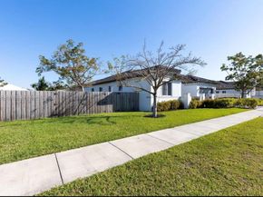 9341 SW 174th St, Palmetto Bay FL 33157