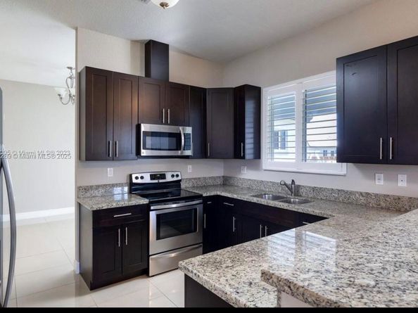 9341 SW 174th St, Palmetto Bay FL 33157