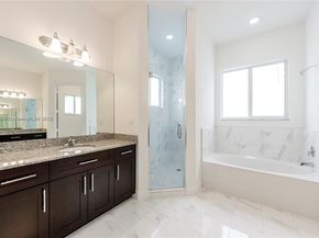 9341 SW 174th St, Palmetto Bay FL 33157