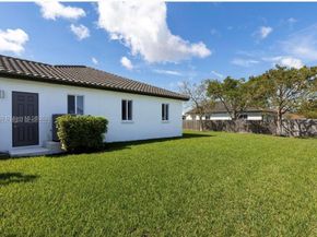 9341 SW 174th St, Palmetto Bay FL 33157