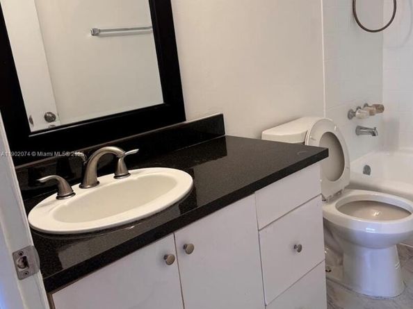 1470 NE 123rd St A1215, North Miami FL 33161