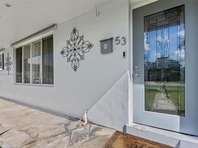 53 NW 19th St, Homestead FL 33030