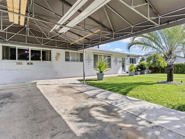 53 NW 19th St, Homestead FL 33030