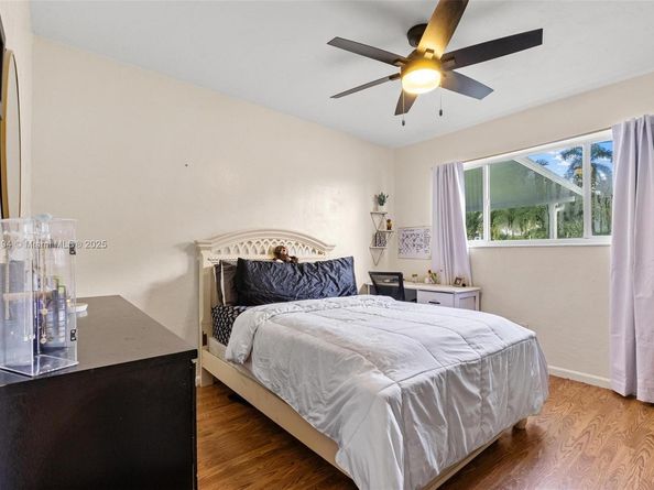 53 NW 19th St, Homestead FL 33030
